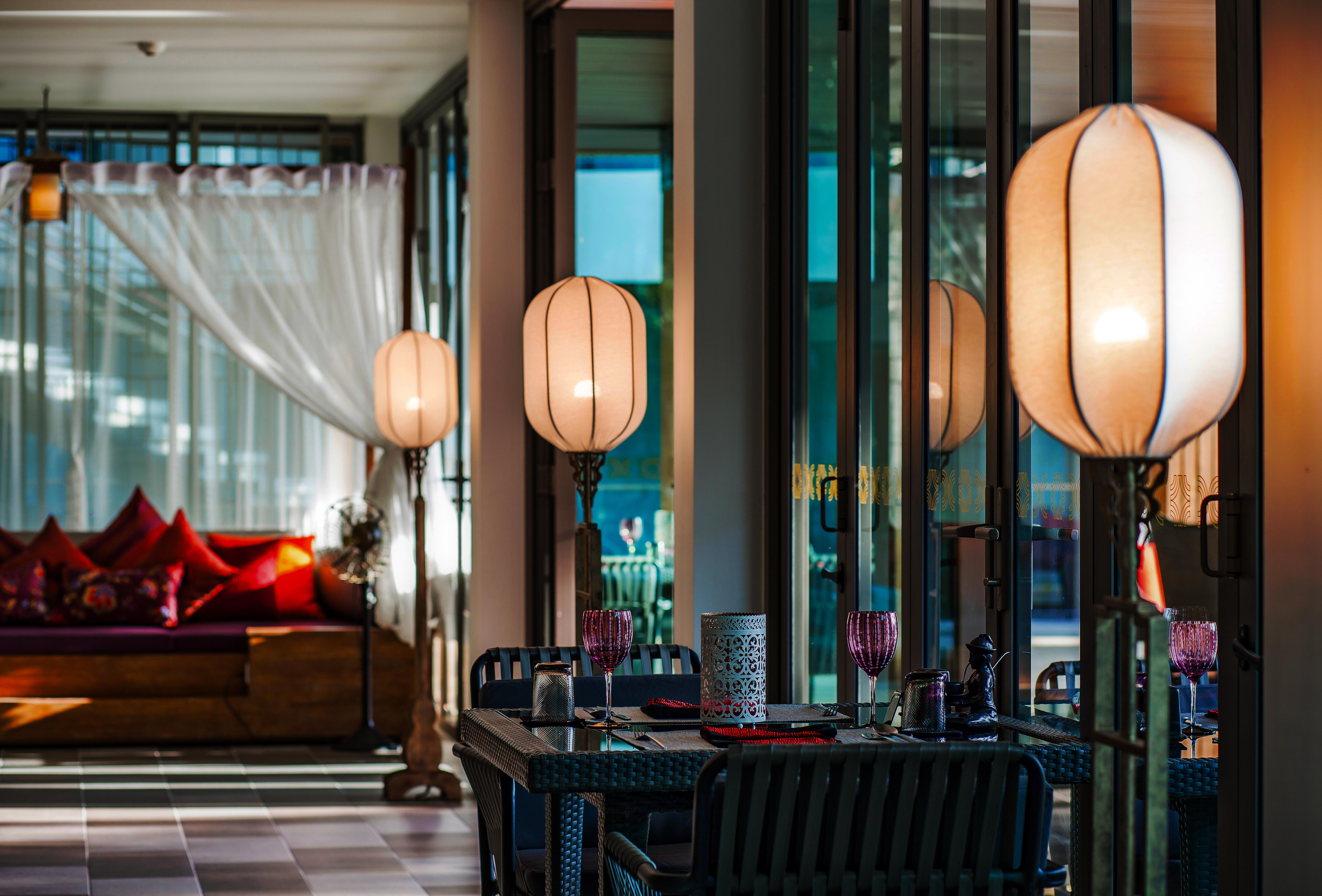 Fusion Suites Phuket Patong Екстериор снимка The interior of the restaurant