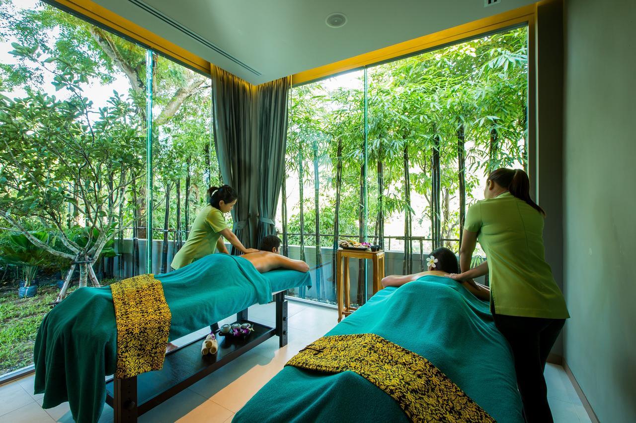 Fusion Suites Phuket Patong Екстериор снимка Thai massage