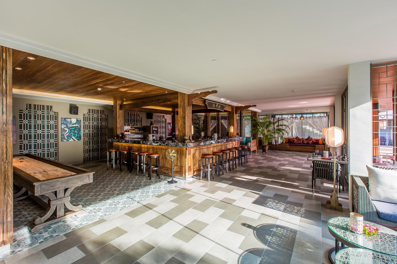 Fusion Suites Phuket Patong Екстериор снимка The lobby of the hotel